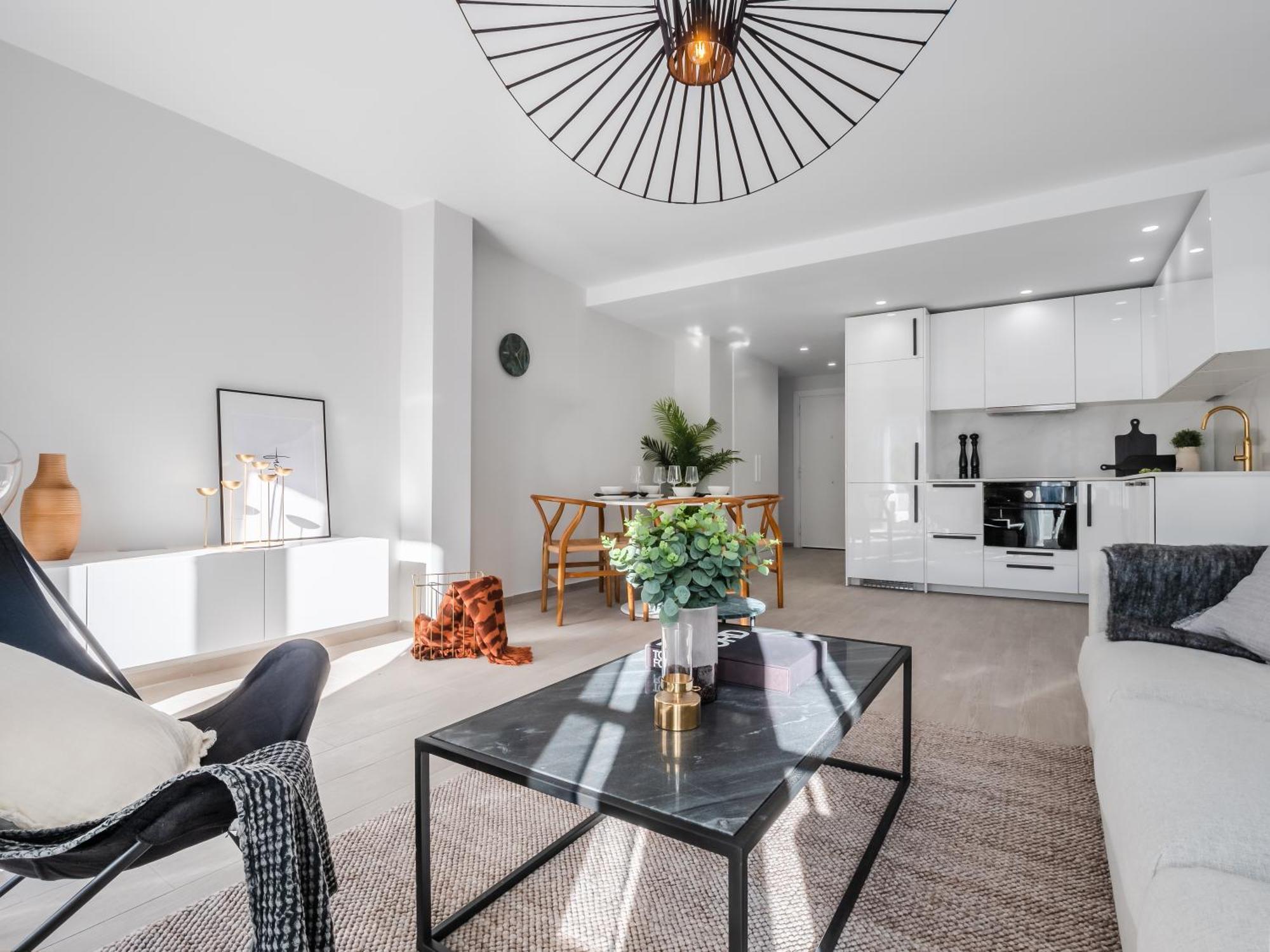 Appartement 3 Bdrm Stylish W Pool In Puerto Banus *